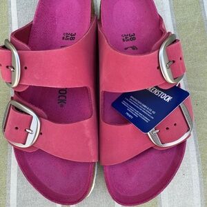 Nwt Birkenstock 2 strap fuschia sandal nubuck size 38